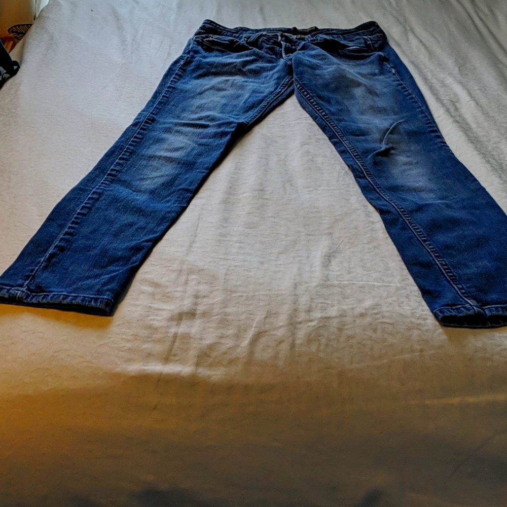 Levi's jeans size 9